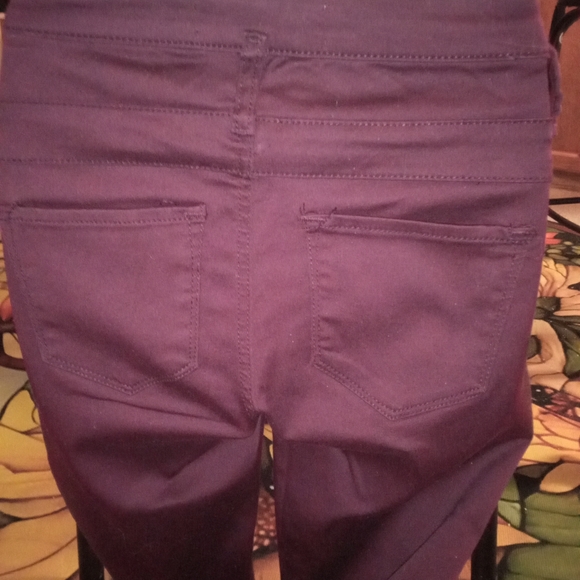 No Boundaries Button Fly Jeans Size 3 Wine Colored - Picture 2 of 3